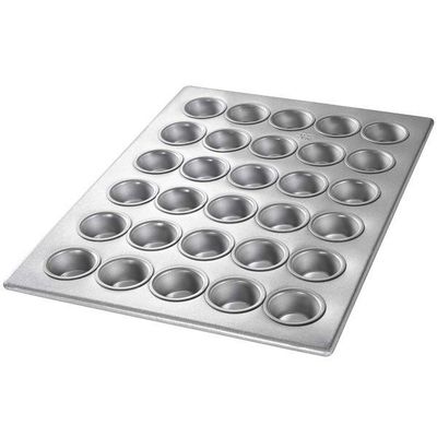 La plata estrió la aleación de aluminio Mini Bundt Cake Pans del NSF 26200 de Tray In Microwave Foodservice de la hornada